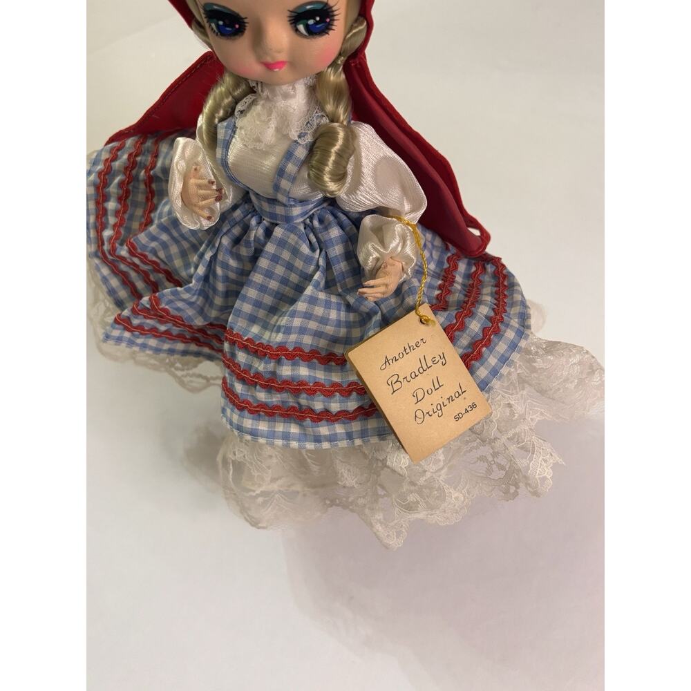 Bradley Doll "Little Red Riding Hood" 1977 - Picture 7 of 15